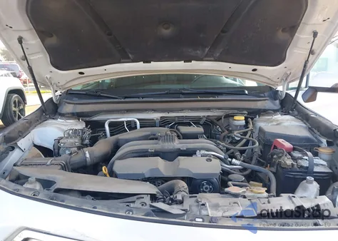 2017 Subaru Outback 2.5I Premium z USA, uszkodzony, nr VIN 4S4BSAFC2H3321506